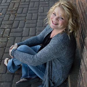 Meet your Posher, Julie